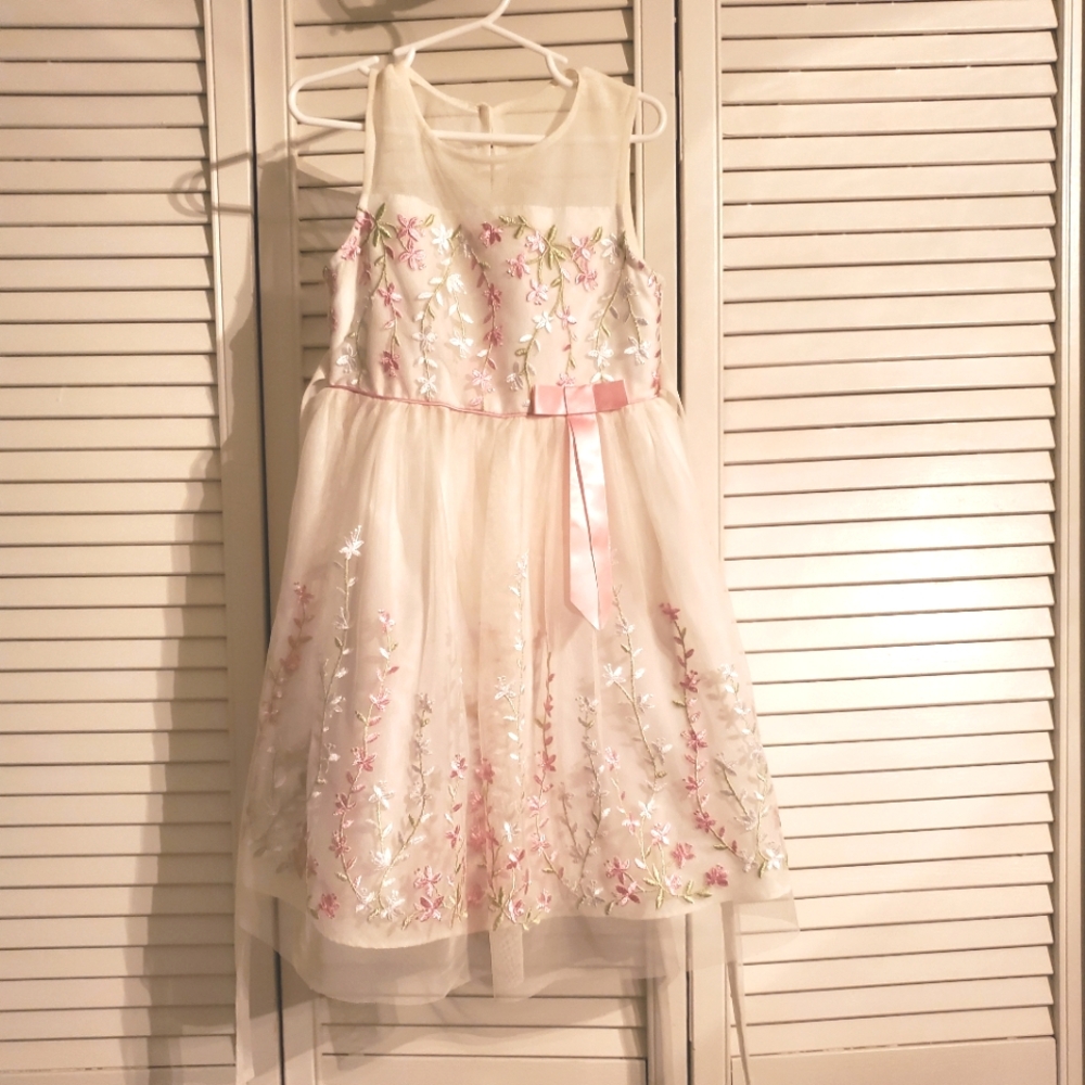 Sara Michelle Cream Easter Floral Kids Formal Dress